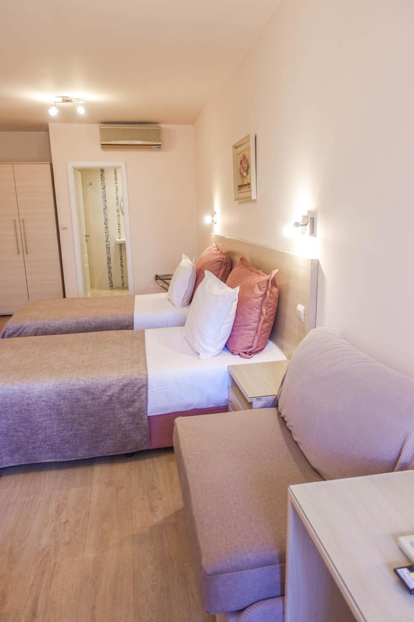 Hotel Acropolis Varna Extérieur photo